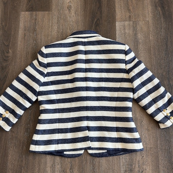 Cremieux Blazer. Women’s size 12. Cream and navy blue stripes w/ gold buttons. - Picture 7 of 10